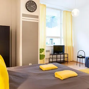 Apartment Cozy 2 Next To Hermannstrasse, Berlin